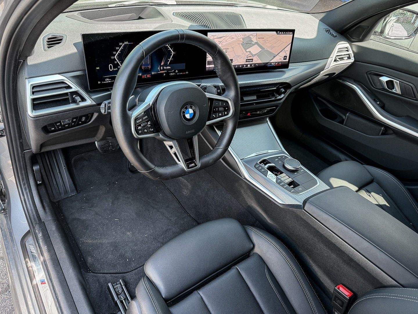 BMW 330d xDrive M-Sport AHK PANO DA PA+ 360 ACC