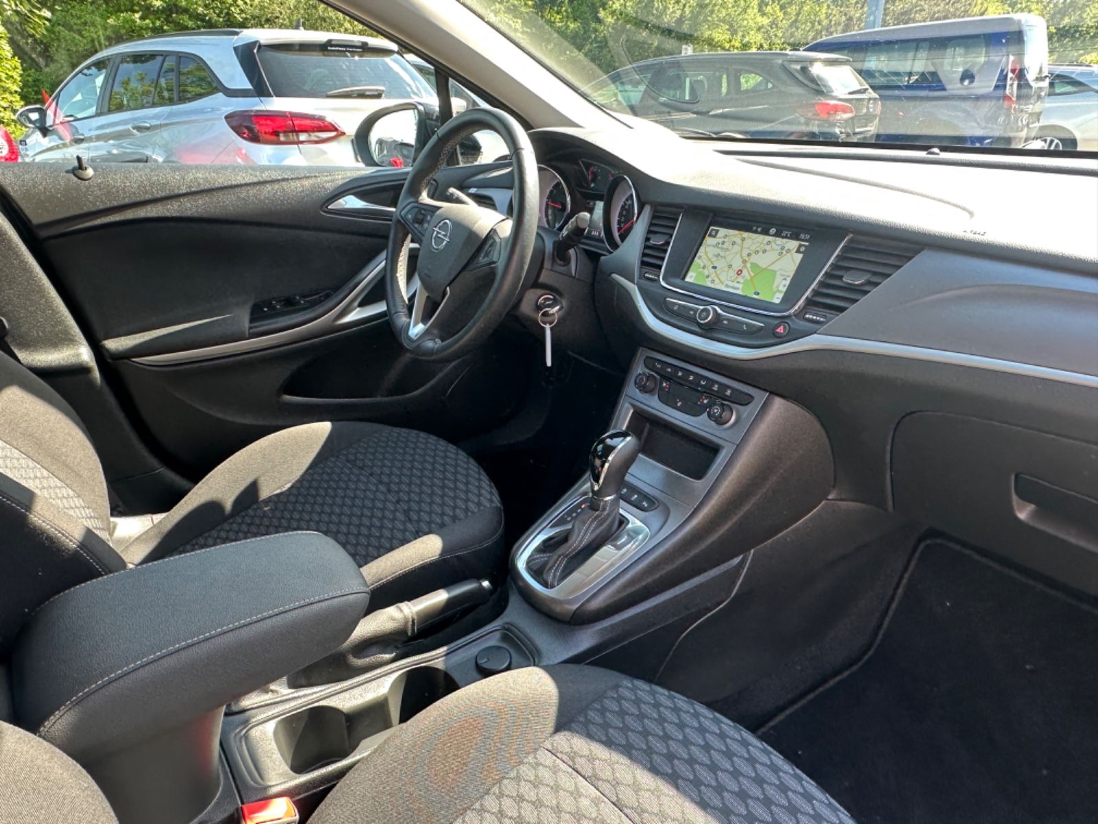 Opel Astra 1.4 Turbo Edition - Samsaru's Car Outlet