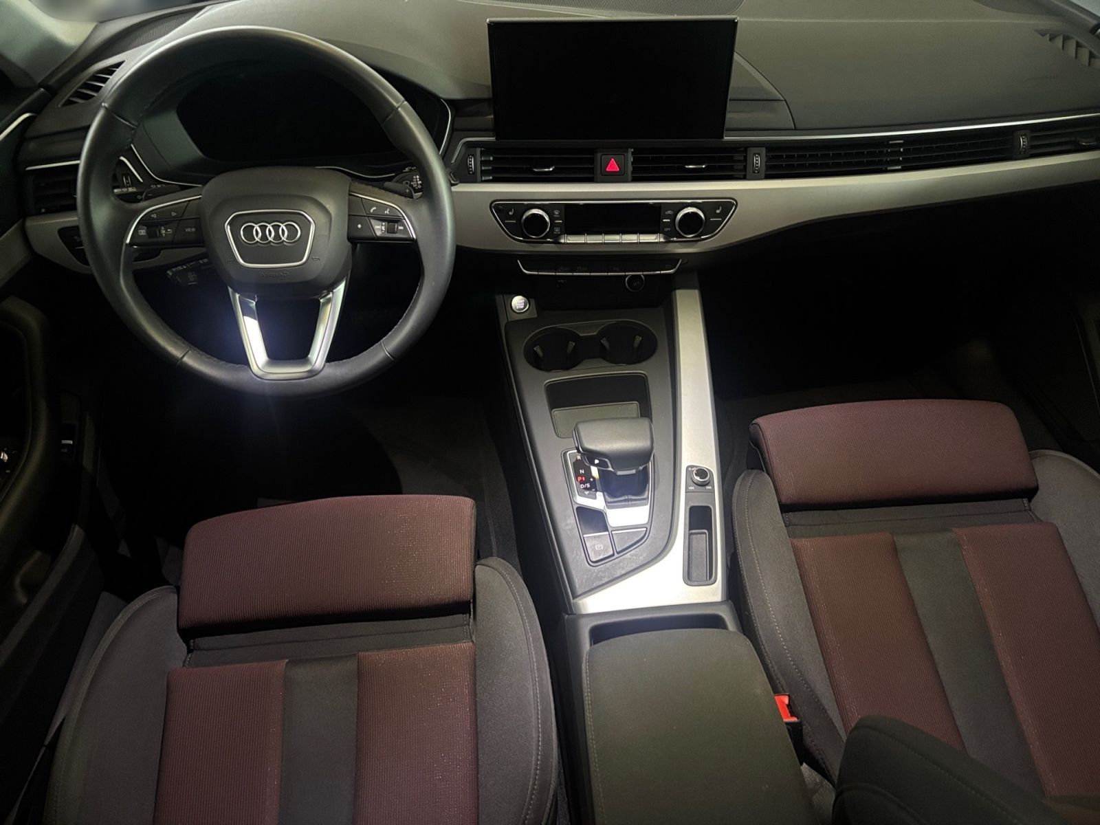 Audi A4 Avant 35 2.0 TDI S tronic - Samsaru's Car Outlet