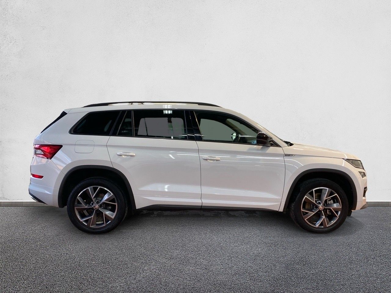 Skoda Kodiaq Sportline 2.0 TDI 4x4 - Samsaru's Car Outlet