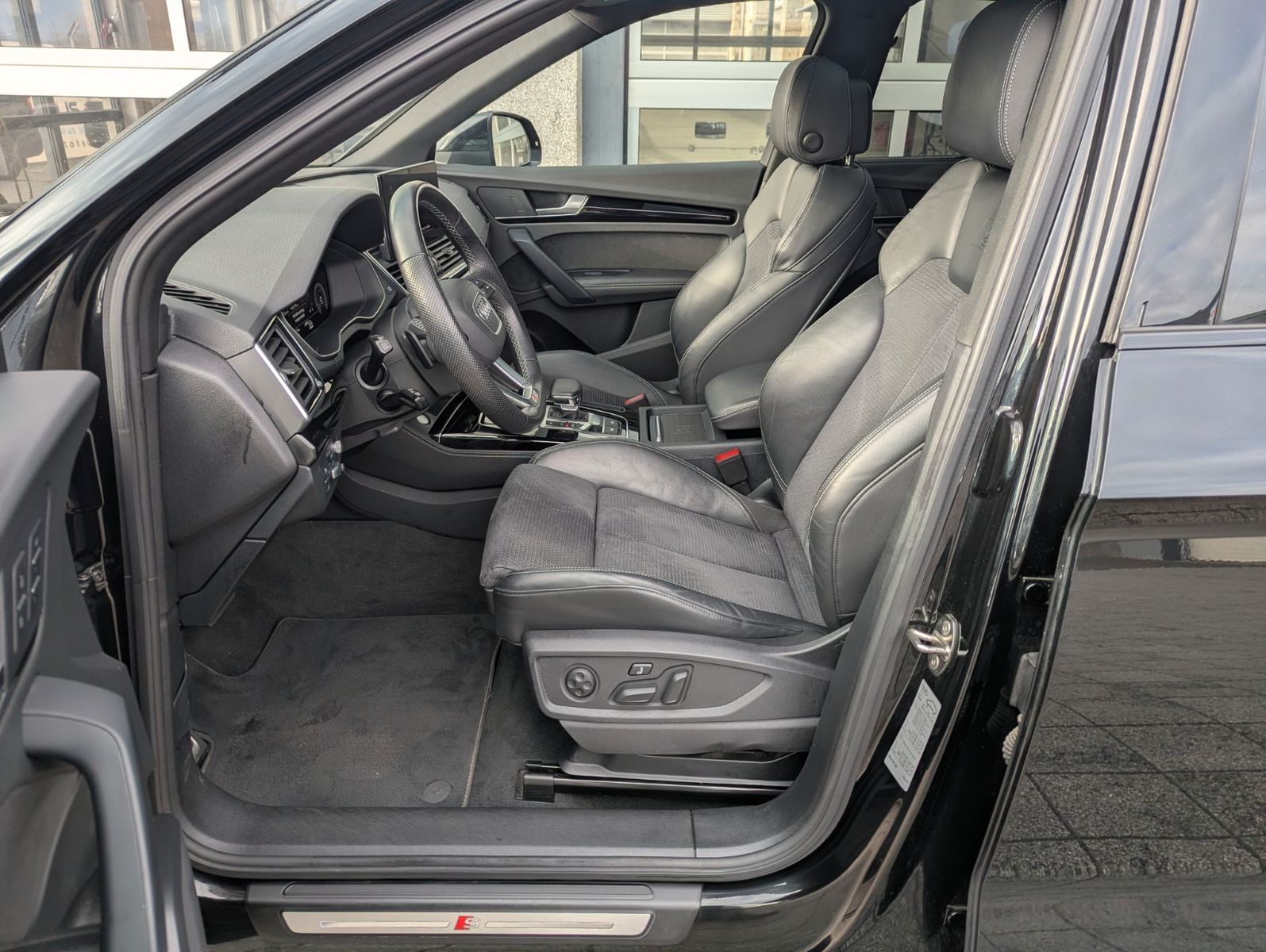 Audi Q5 40 TFSI quattro S line*Matrix*Optik*Luft*HuD*