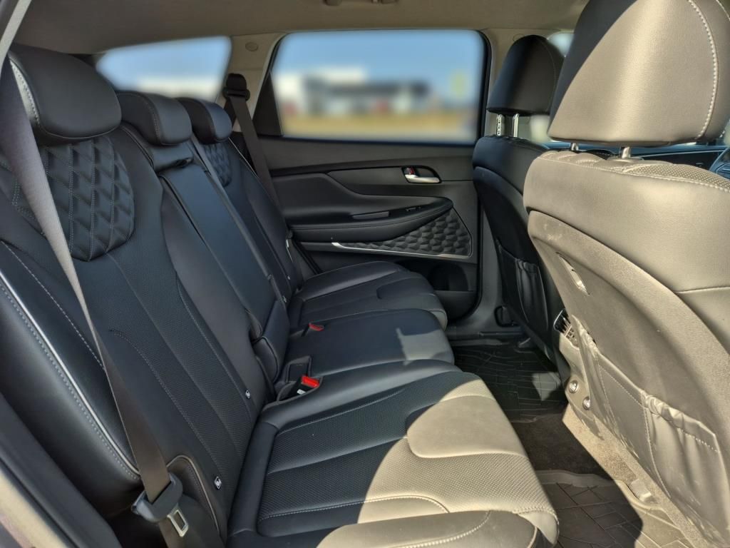 Hyundai TM Santa Fe HEV 1.6 T-GDI Trend 4x4 - Samsaru's Car Outlet
