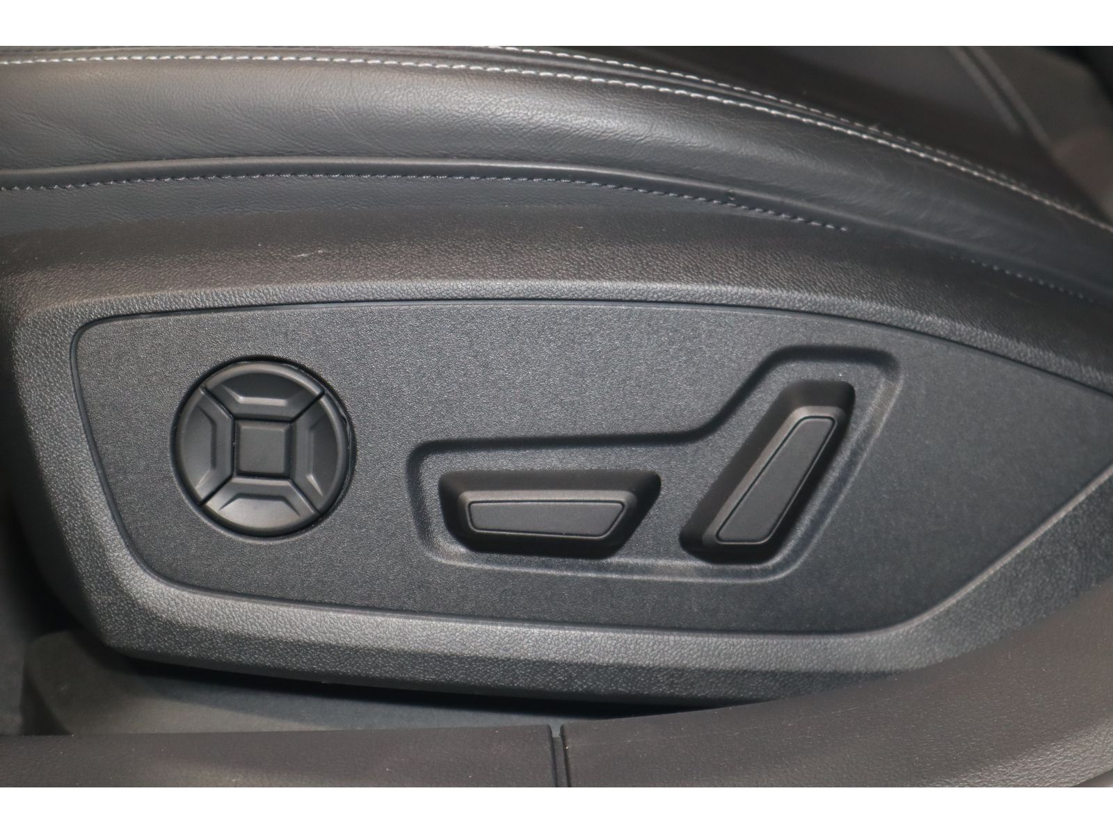 Audi A6 Avant 40 TDI advanced - Samsaru's Car Outlet