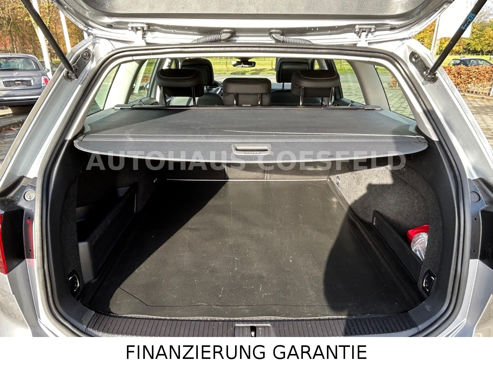 Volkswagen Passat GTE - Samsaru's Car Outlet