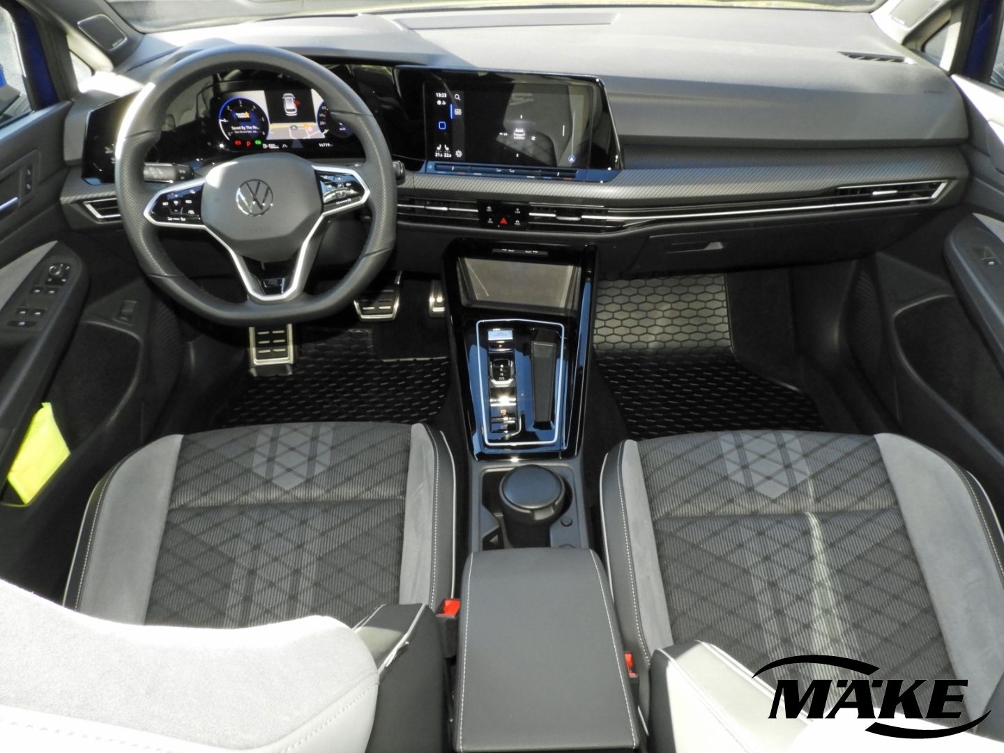 Volkswagen Golf Variant R-Line 2.0 TDI DSG - Samsaru's Car Outlet