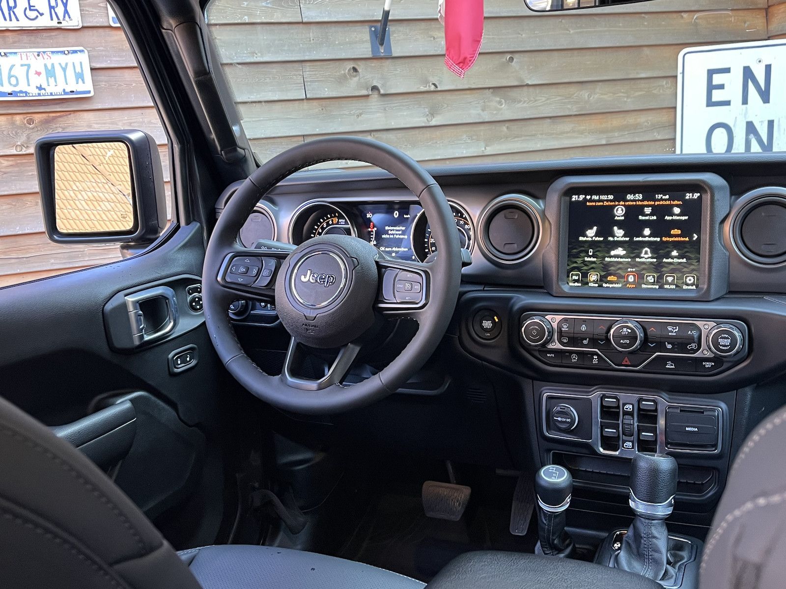 Jeep Gladiator 3,6l WILLYS 4x4 CarPlay AHK ALPINE LPG