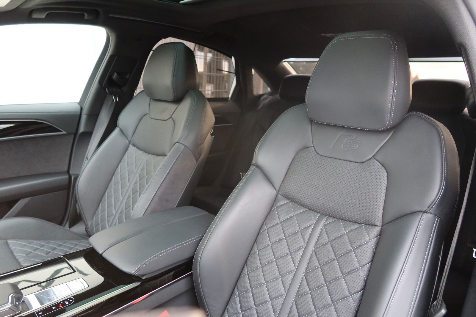 Audi A8 50 TDI quattro S Line - Samsaru's Car Outlet