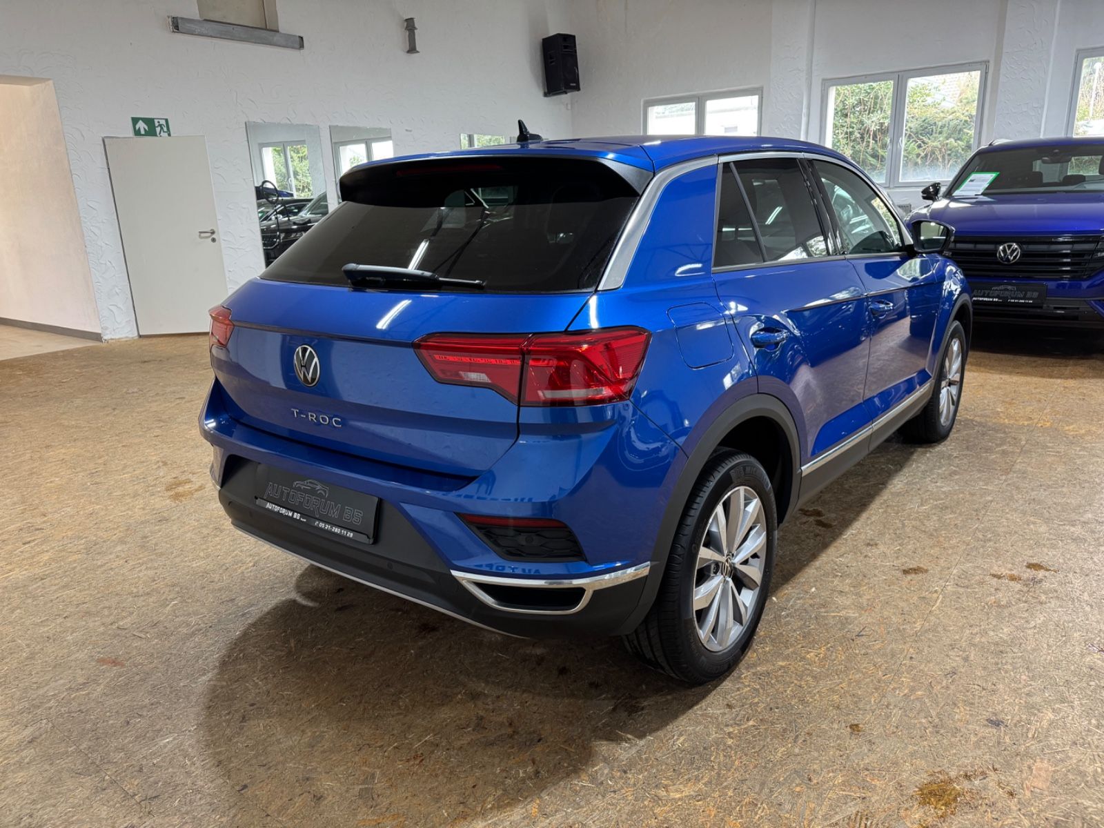Volkswagen T-Roc Style 2.0 TDI DSG - Samsaru's Car Outlet