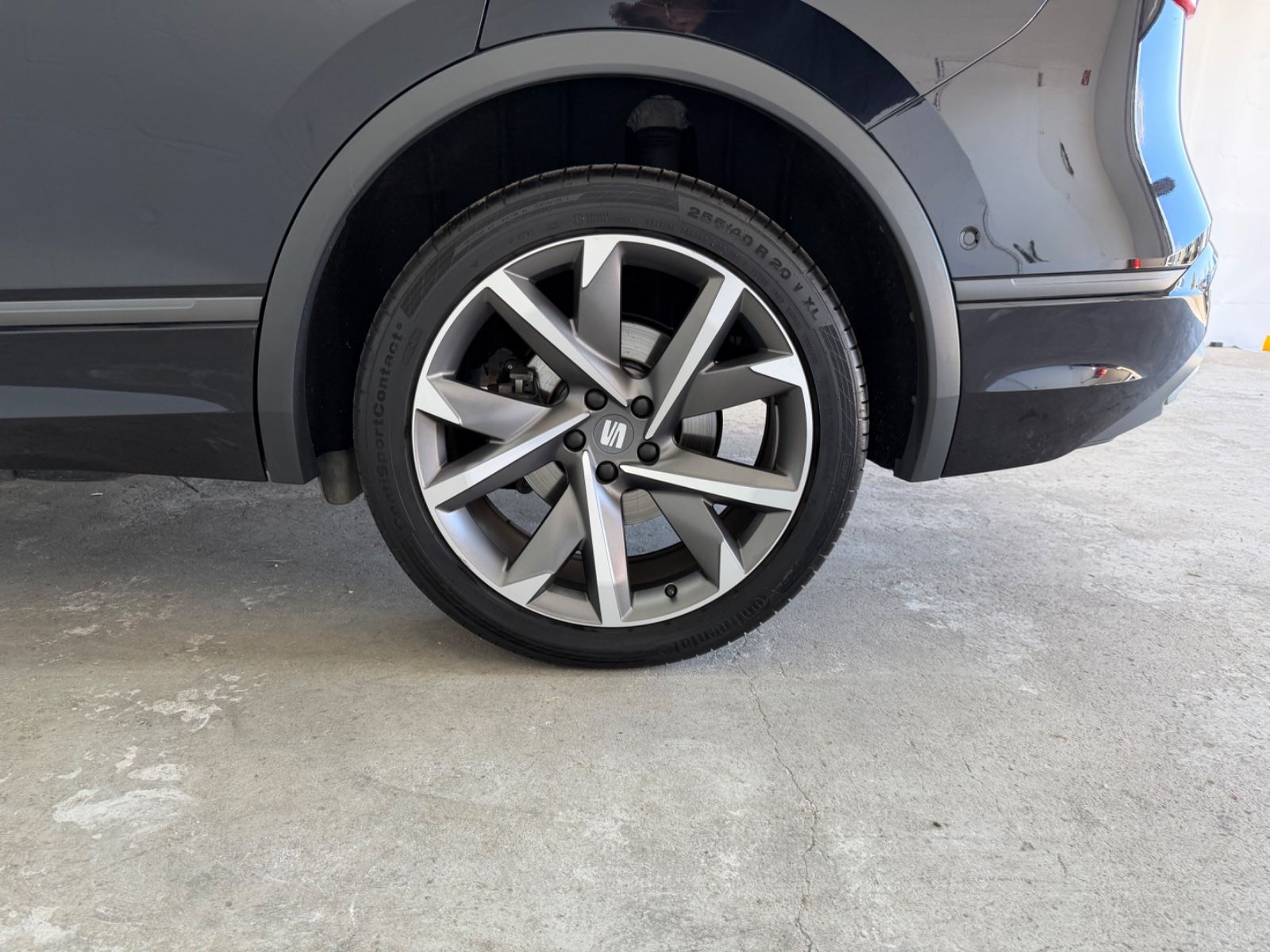 Seat Tarraco 2.0 TSI 4Drive OPF DSG FR+7SITZE+PANO+