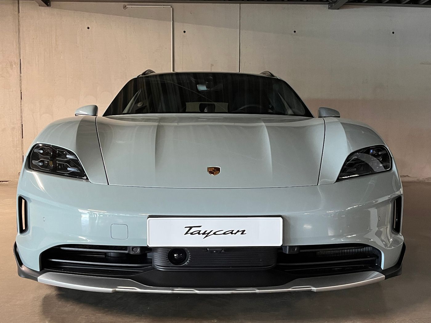 Porsche Taycan 4 Cross Turismo | InnoDrive |