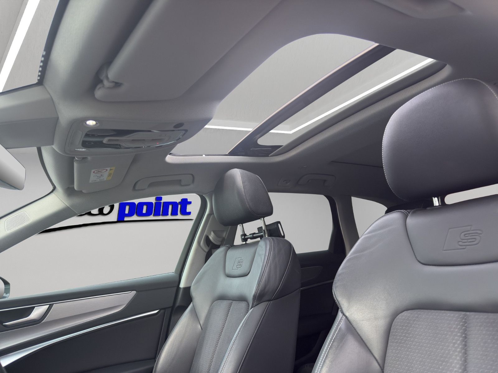 Audi A6 Avant 55 TFSI e quattro S-LINE - Samsaru's Car Outlet