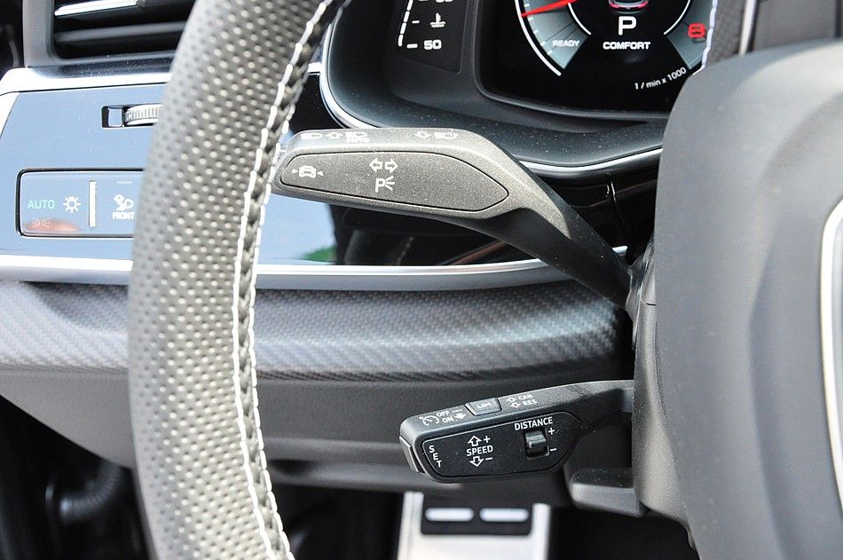 Audi Q8 55 TFSI quattro S Line HUD Matrix Panorama