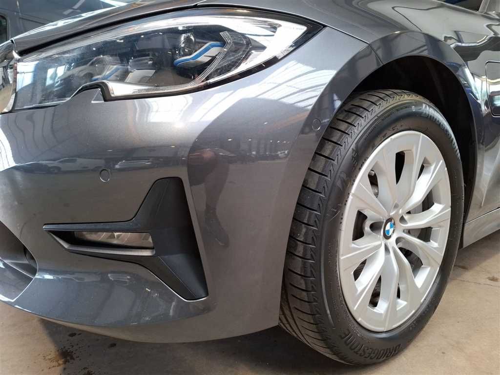 BMW 330e Touring Advantage Steptronic - Samsaru's Car Outlet