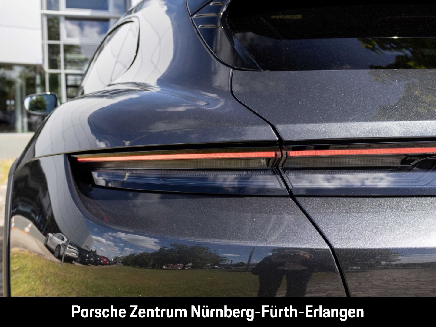 Porsche Taycan 4S Cross Turismo Achslenkung HD-Matrix In