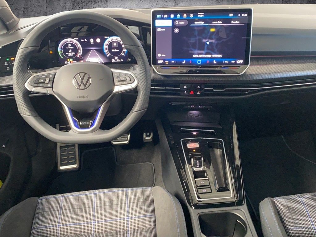Volkswagen Golf  1,5l eHybrid DSG GTE Matrix+AHK+360°Kamera