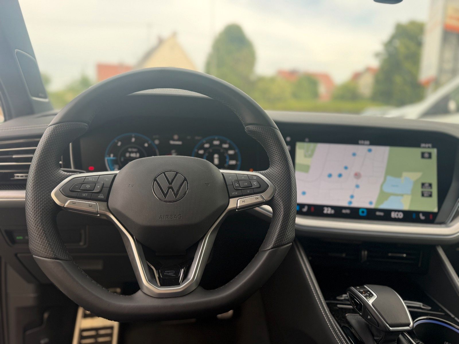 Volkswagen Touareg R Line V6 22"BlackStyle Allrad HuD PanoD