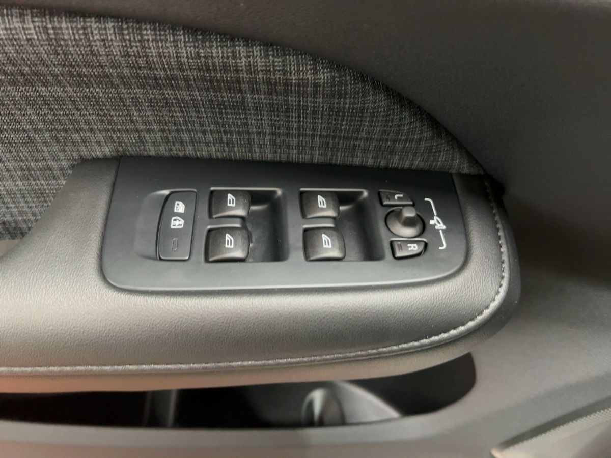 Volvo S60 INSCRIPTION B4
