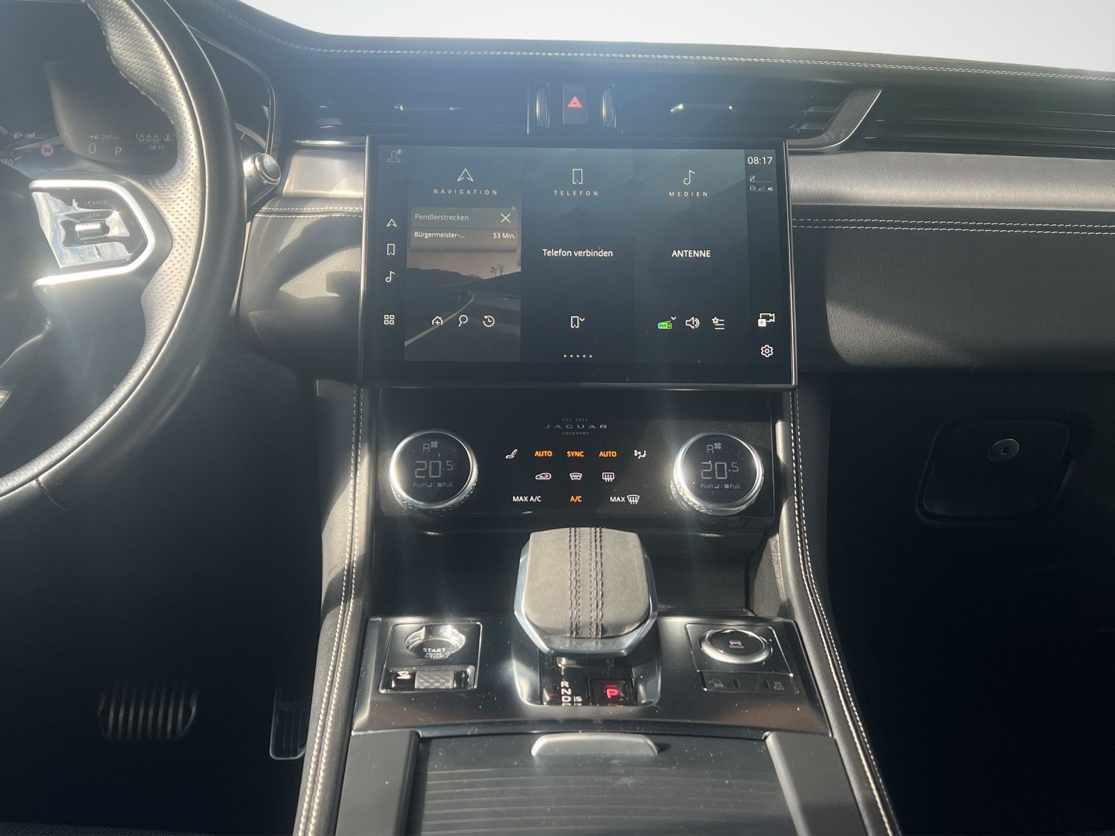 Jaguar F-PACE D300 R-Dynamic SE ACC+AHK+LED+Navi+SD+SHZ
