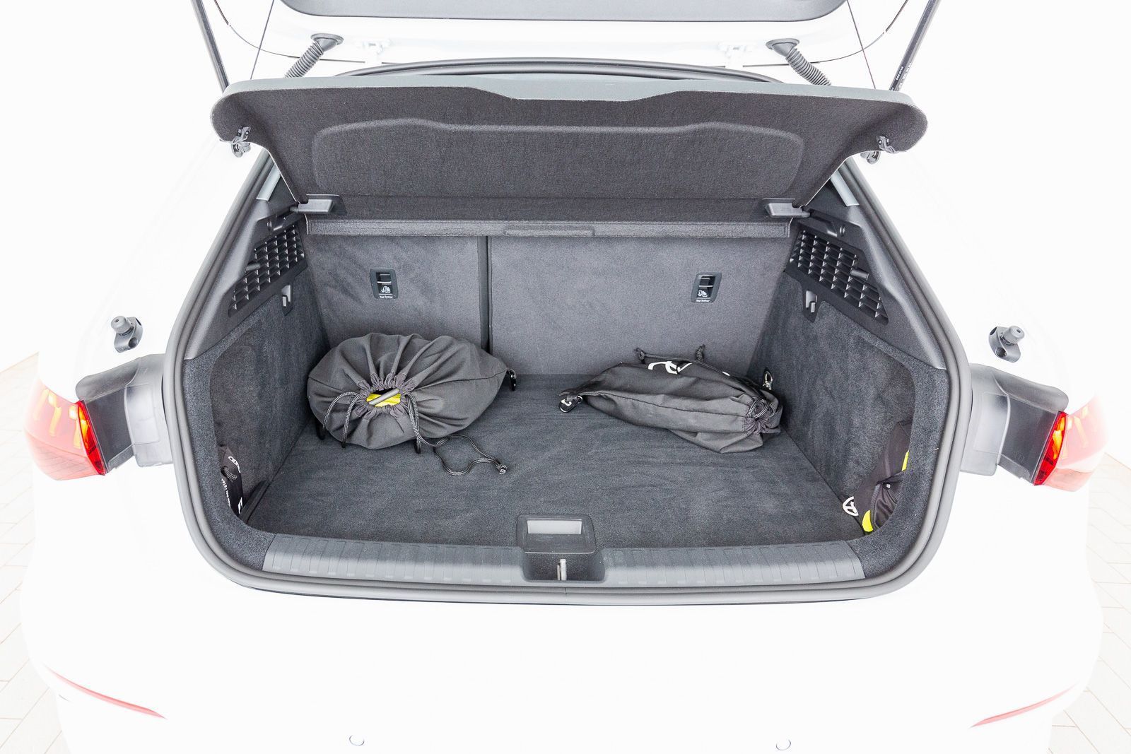 Audi A3 Sportback advanced 40 TFSI e S tr. LED RFK