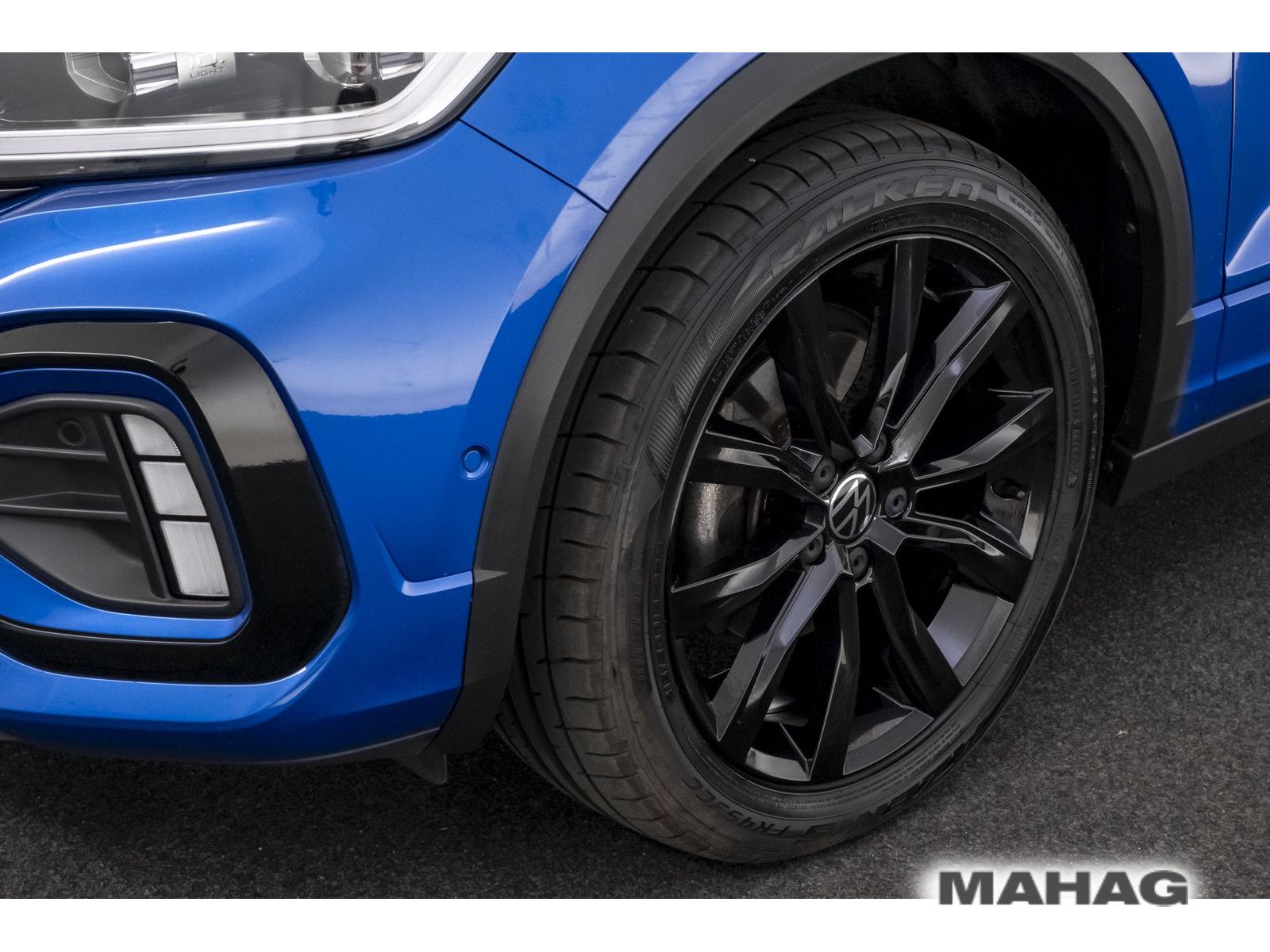 Volkswagen T-Roc R-Line - Samsaru's Car Outlet