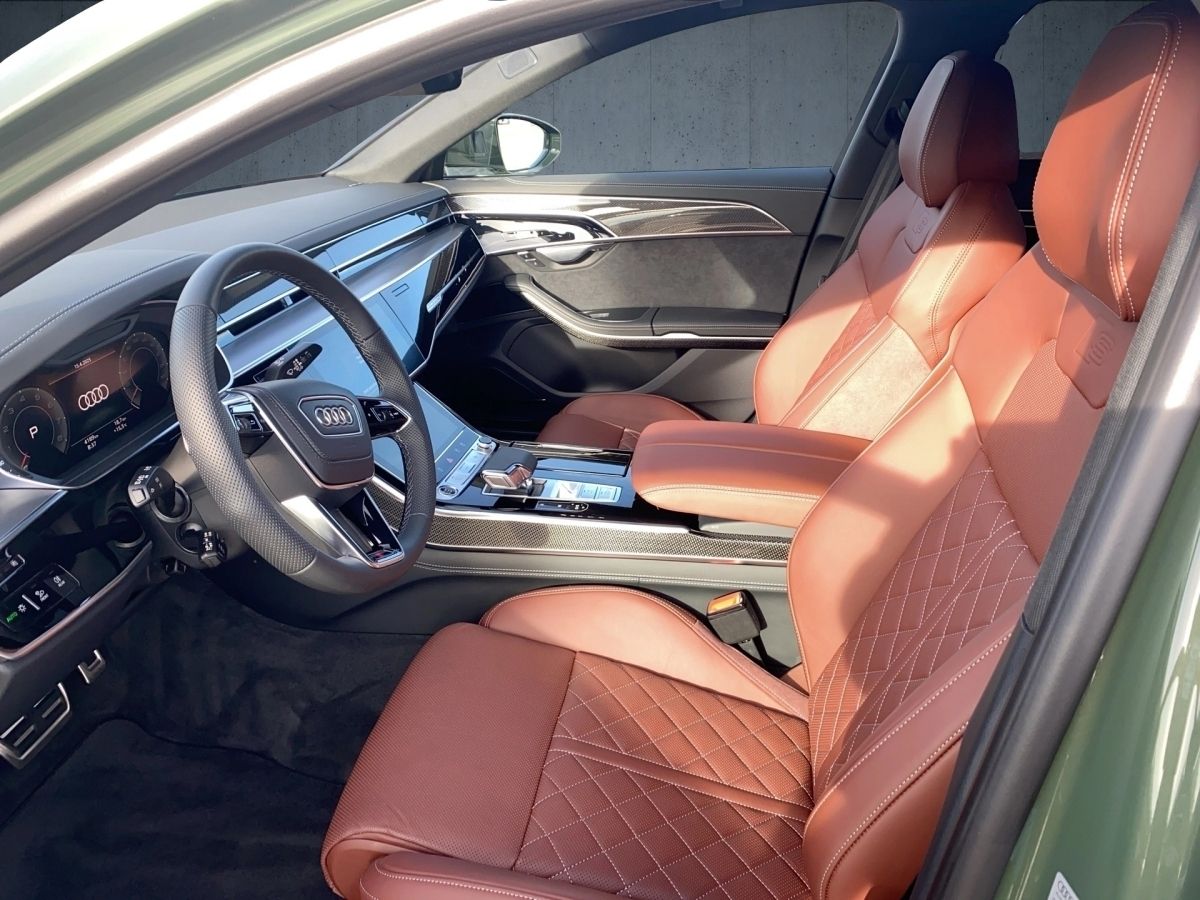 Audi A8 55 TFSI qu. S line - Samsaru's Car Outlet