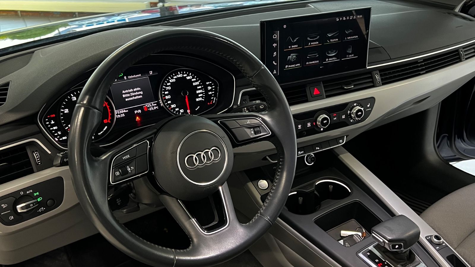 Audi A4 Avant 35 TDI advanced - Samsaru's Car Outlet