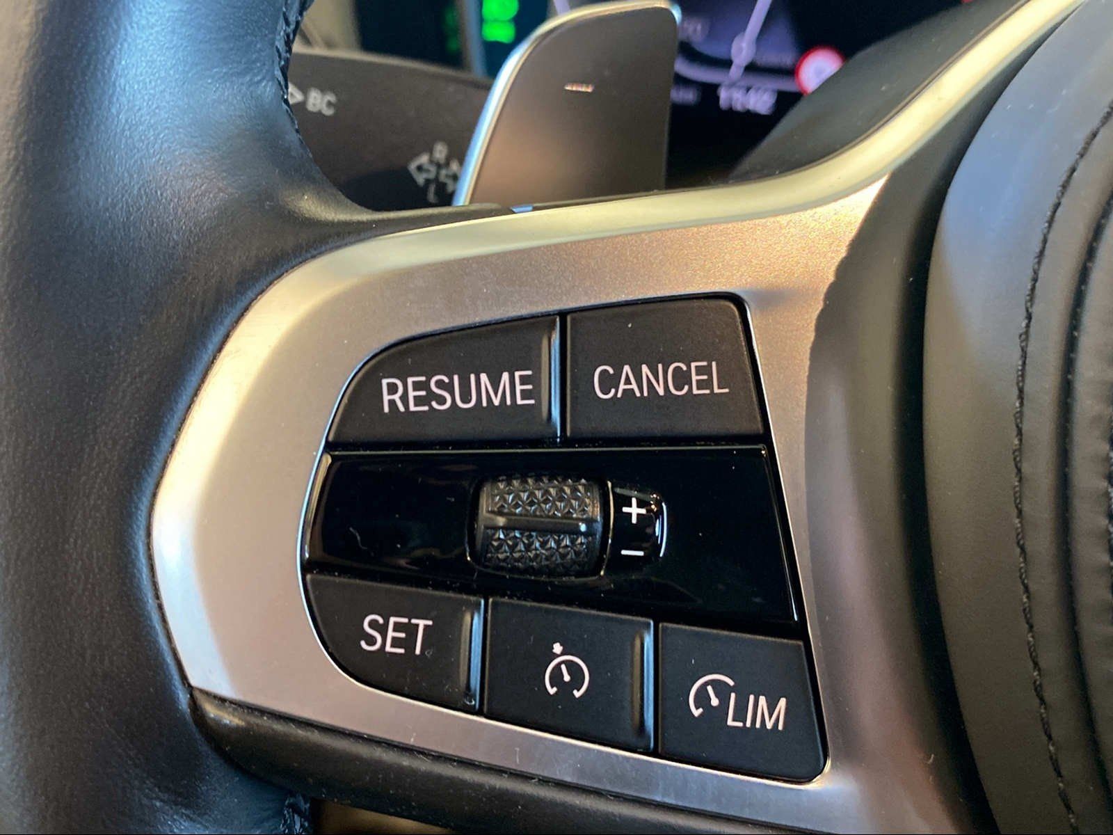 BMW 330e Touring M Sport - Samsaru's Car Outlet