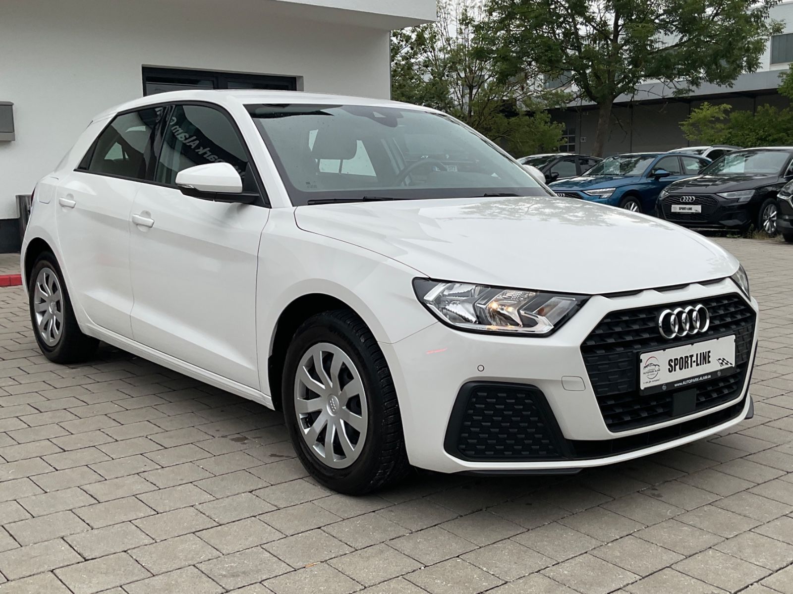 Audi A1 SB 25 TFSI basis S-Tronic - Samsaru's Car Outlet