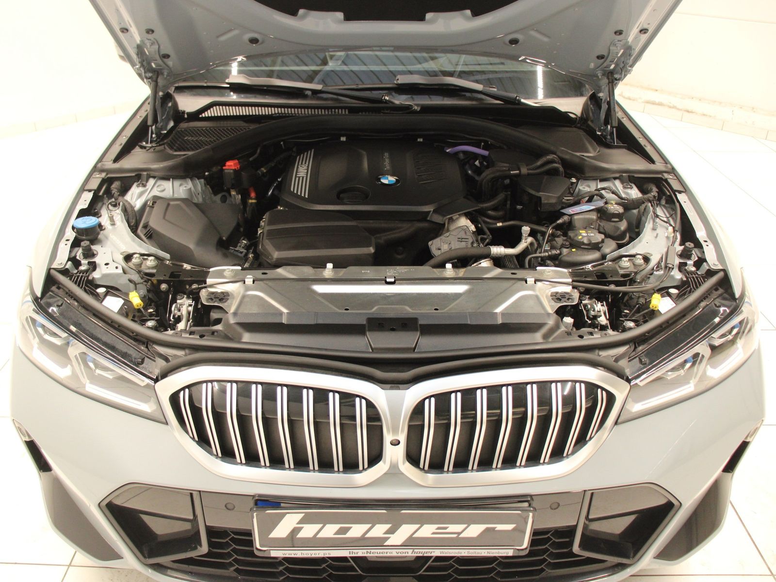 BMW 320d xDrive Touring M Sportpaket Head-Up HiFi