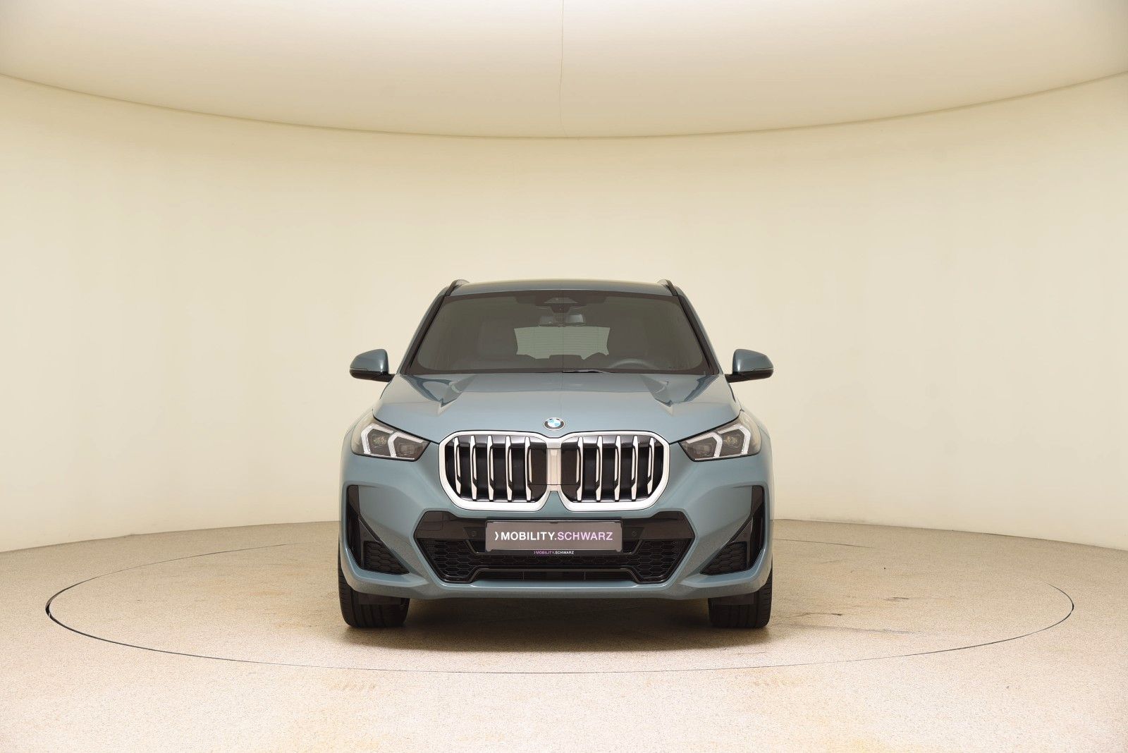 BMW X1 xDrive23d M Sportpaket - Samsaru's Car Outlet