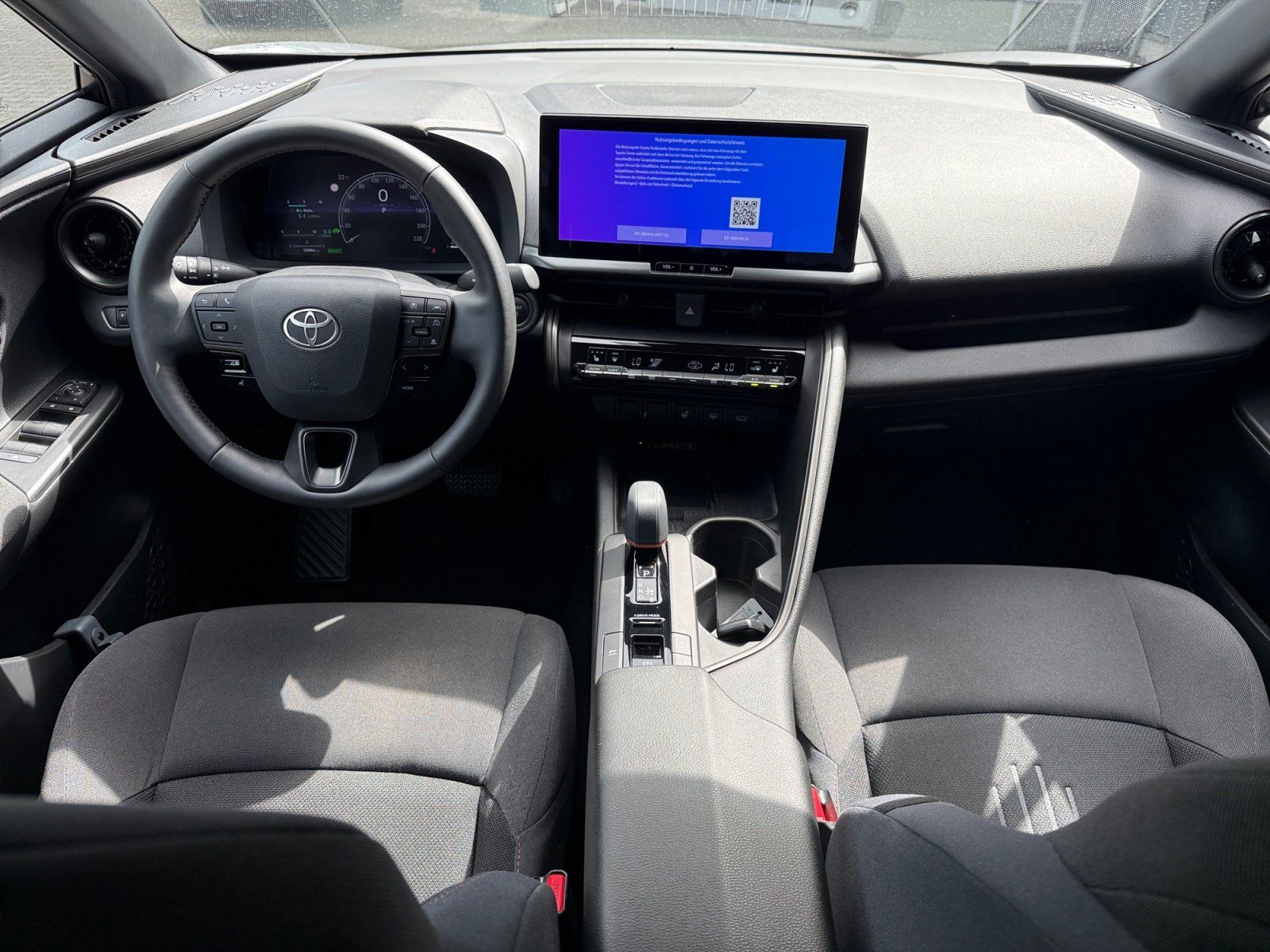 Toyota C-HR 1.8 l Hybrid 4x2 Teamplayer *SHZ*LHZ*NAVI*