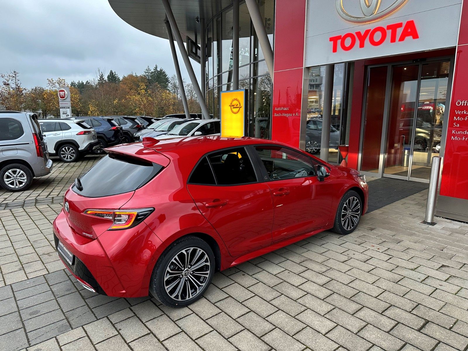 Toyota Corolla 2.0 Hybrid - Samsaru's Car Outlet