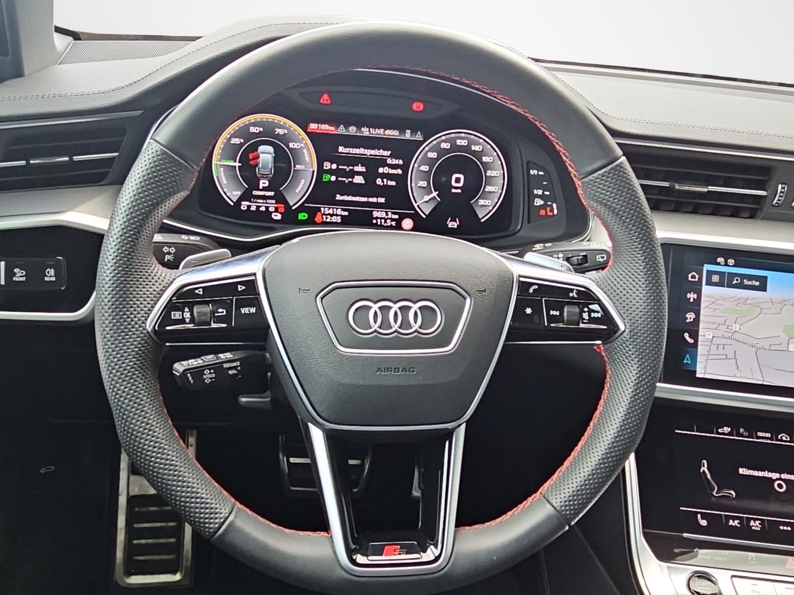 Audi A6 Avant TFSI 55 e quattro S tronic S line  Head