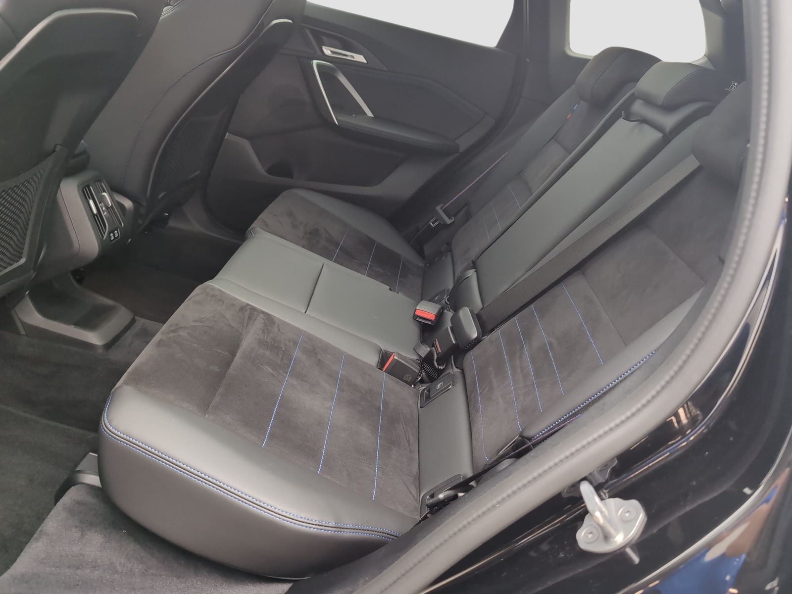 BMW X1 xDrive23d M Sport - Samsaru's Car Outlet