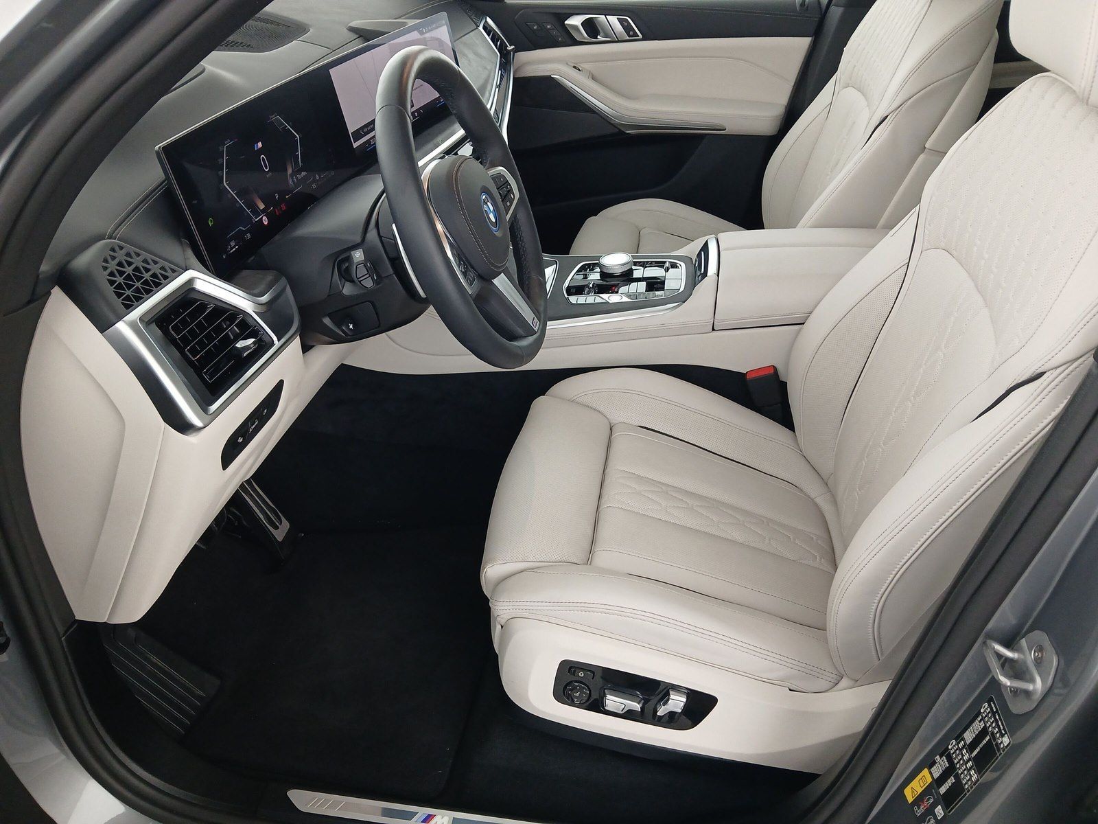 BMW X5 xDrive50e M Sport KomfSitz Pano DAPr PAPr AHK