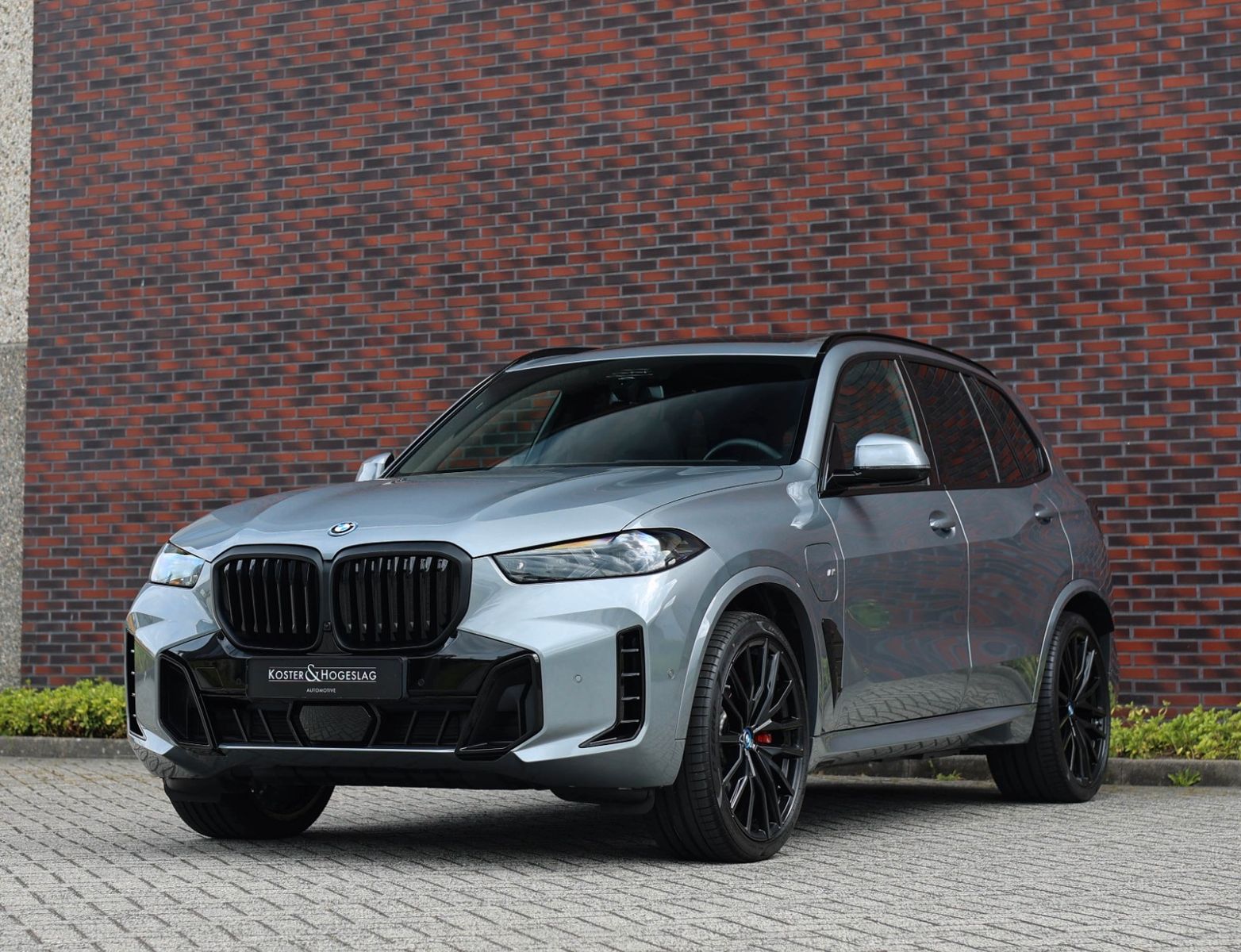 BMW X5 50e xDrive*AHK*SoftClose*Aktivlenkung*H/K*
