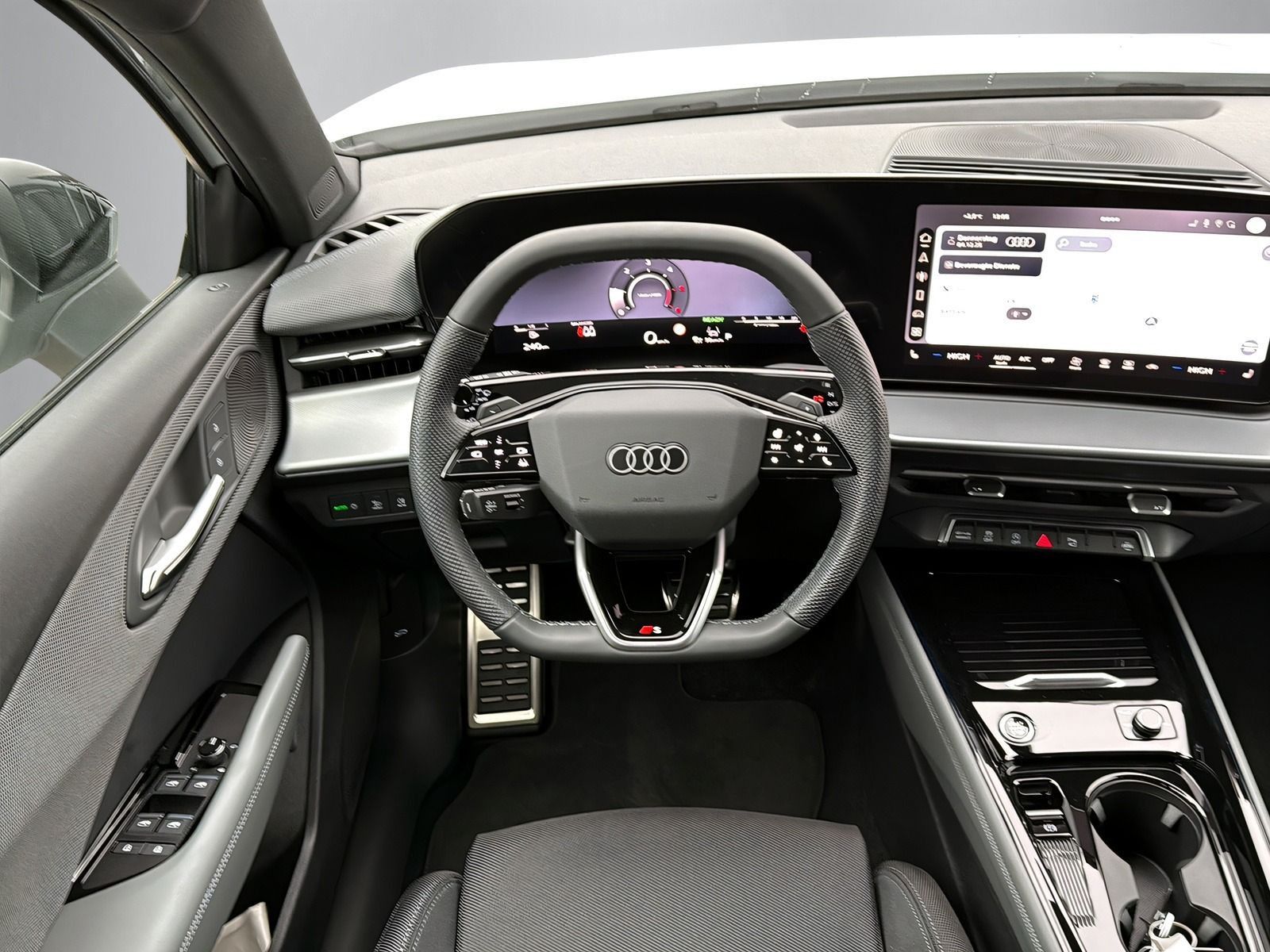 Audi Q3 TDI TECH PLUS+AHK+SHZ+KAMERA+NAVI+S-LINE+