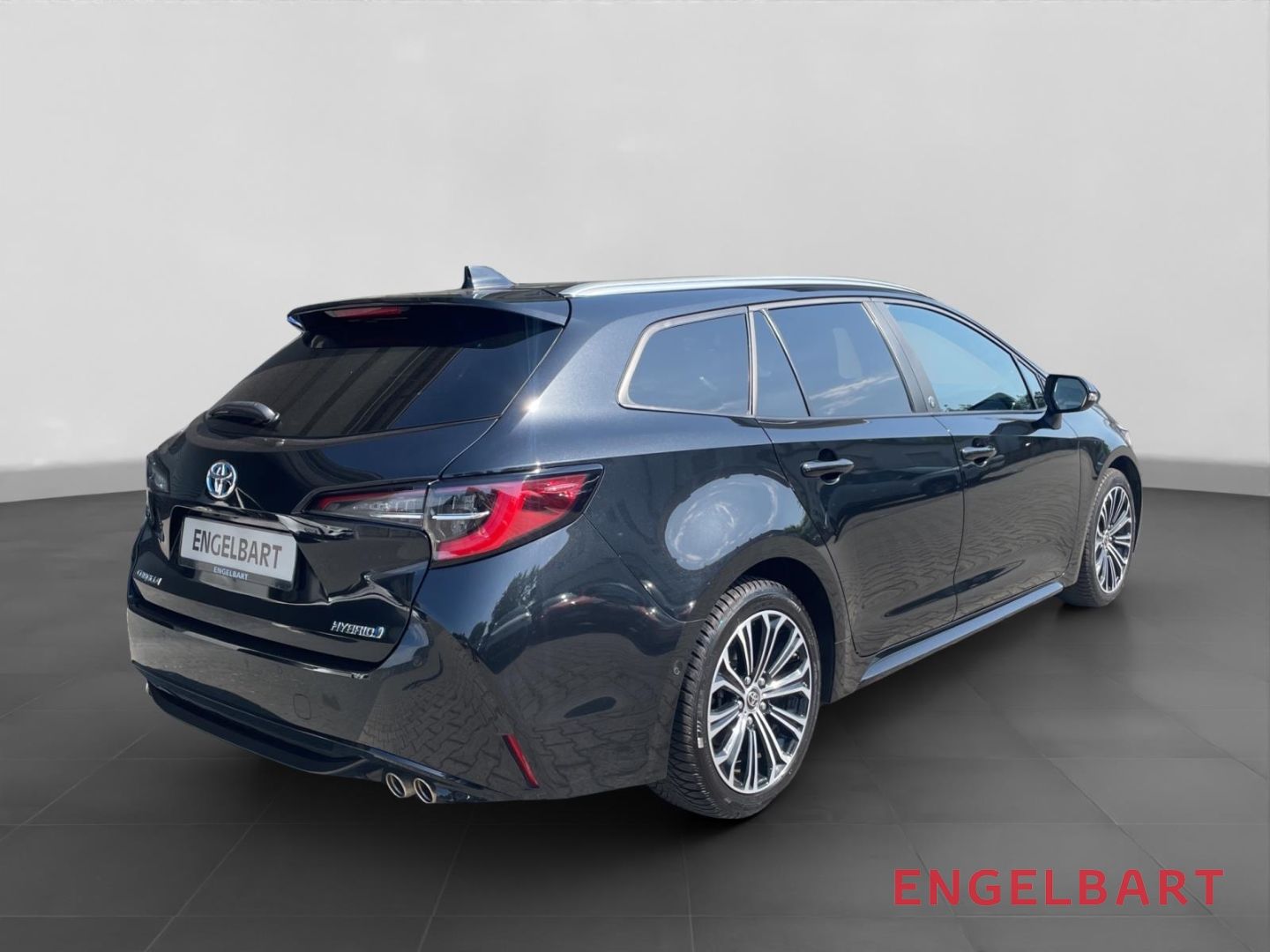 Toyota Corolla Touring Sports 2.0 Hybrid - Samsaru's Car Outlet
