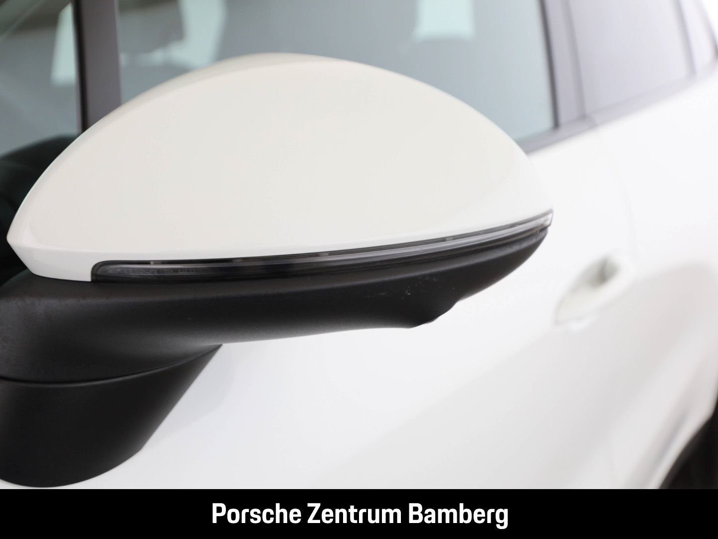 Porsche Cayenne E-Hybrid/ Inno-Drive/ BOSE/ AHK/ Sportab