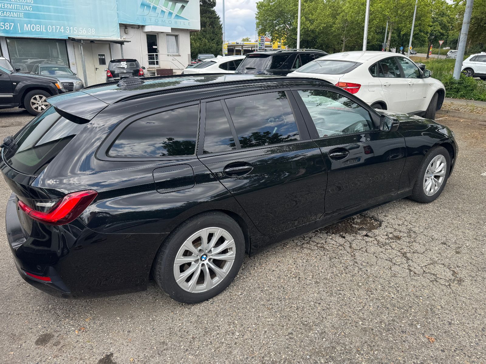 BMW 318 d Touring Advantage - Samsaru's Car Outlet