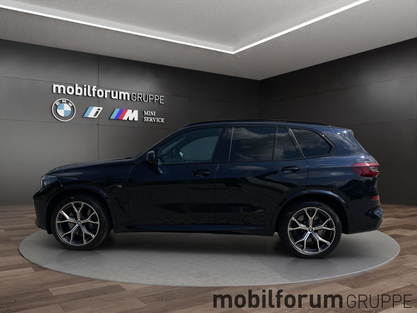 BMW X5 xDrive45e M-Sport Massage Luft AHK Panorama