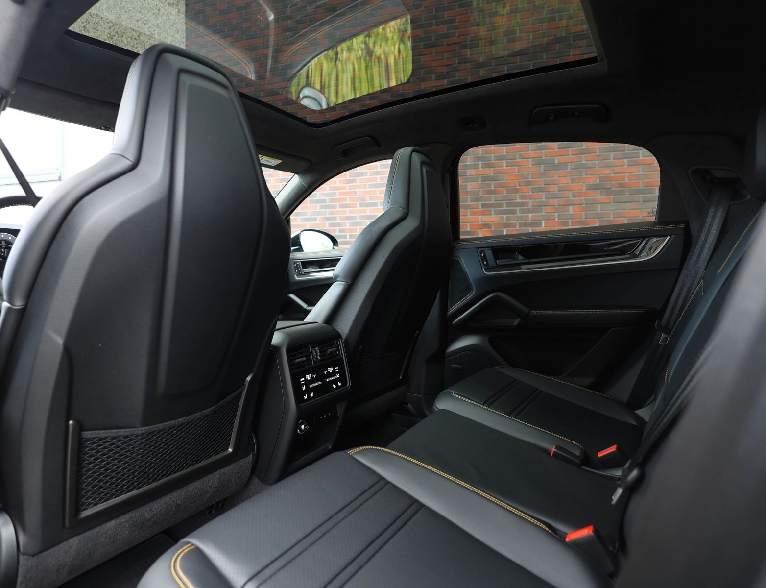 Porsche Cayenne Coupe E-Hybrid *Pano*AHK*Pas.display*