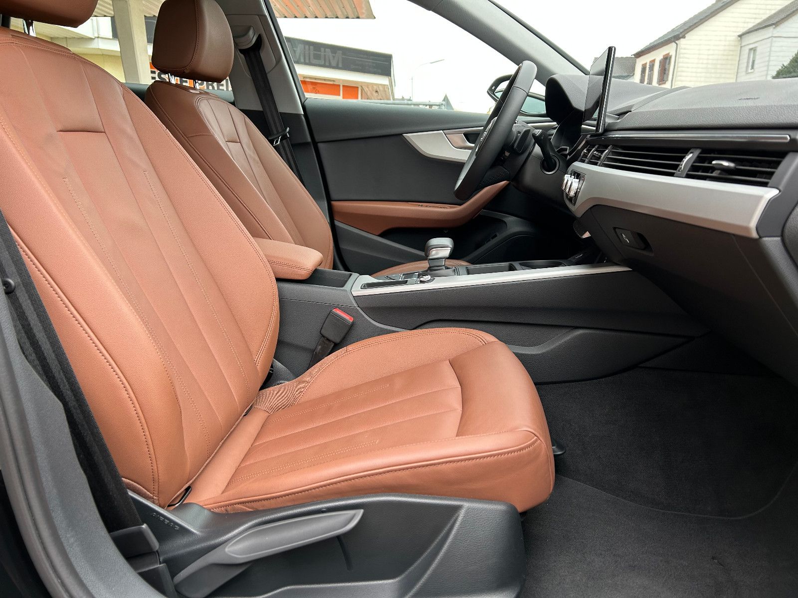 Audi A4 Avant 35 TDI Aut - Samsaru's Car Outlet