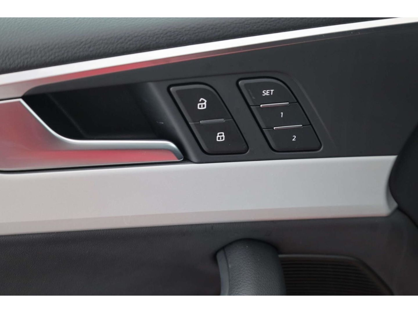 Audi A5 Cabriolet 40TDI quattro S line AHK/20''/Matri