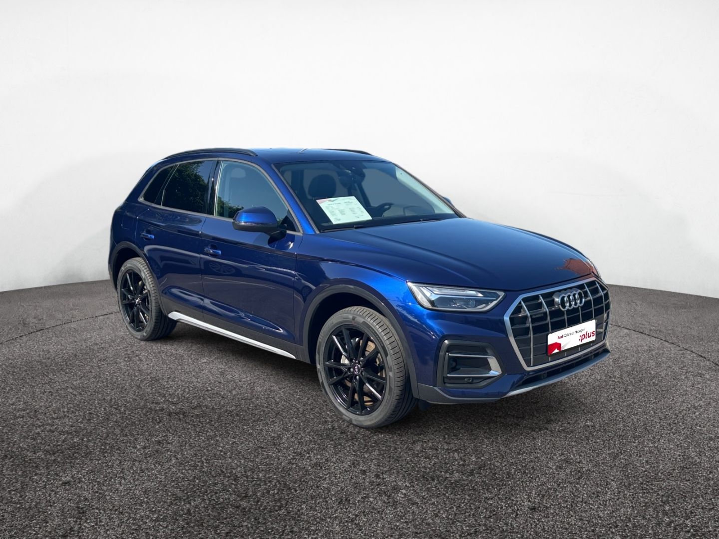 Audi Q5 40 TDI quattro Advanced - Samsaru's Car Outlet