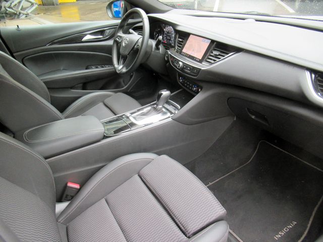 Opel Insignia ST 2.0D Aut. Elegance - Samsaru's Car Outlet
