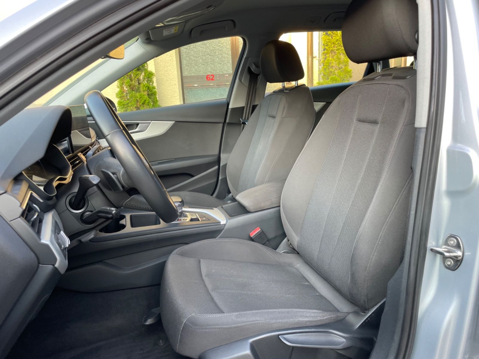 Audi A4 Avant 35 TDI basis - Samsaru's Car Outlet