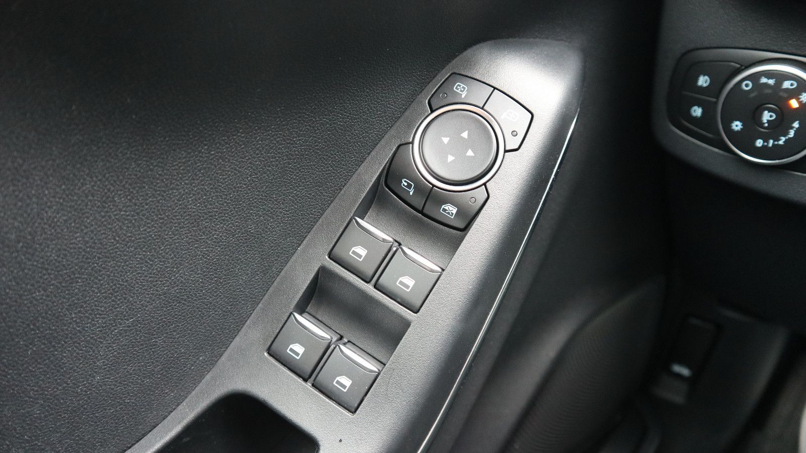 Ford Puma Titanium - Samsaru's Car Outlet