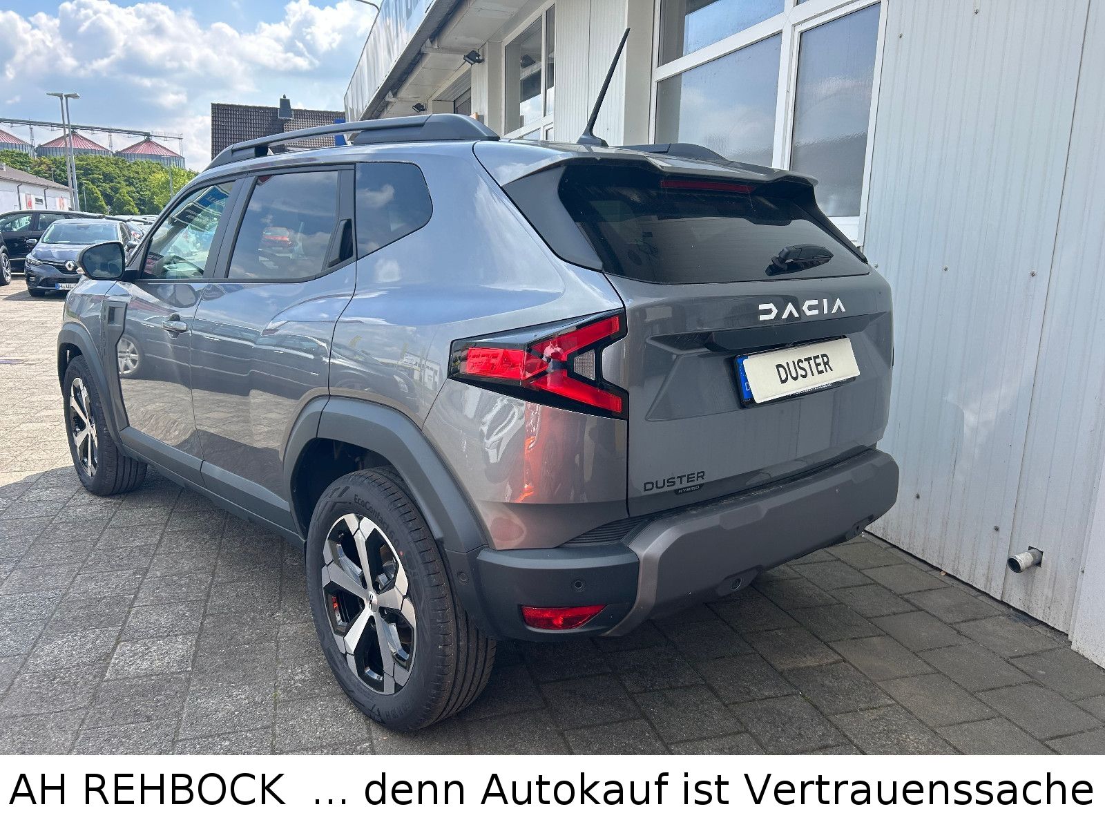 Dacia Duster III Hybrid 140 - Samsaru's Car Outlet