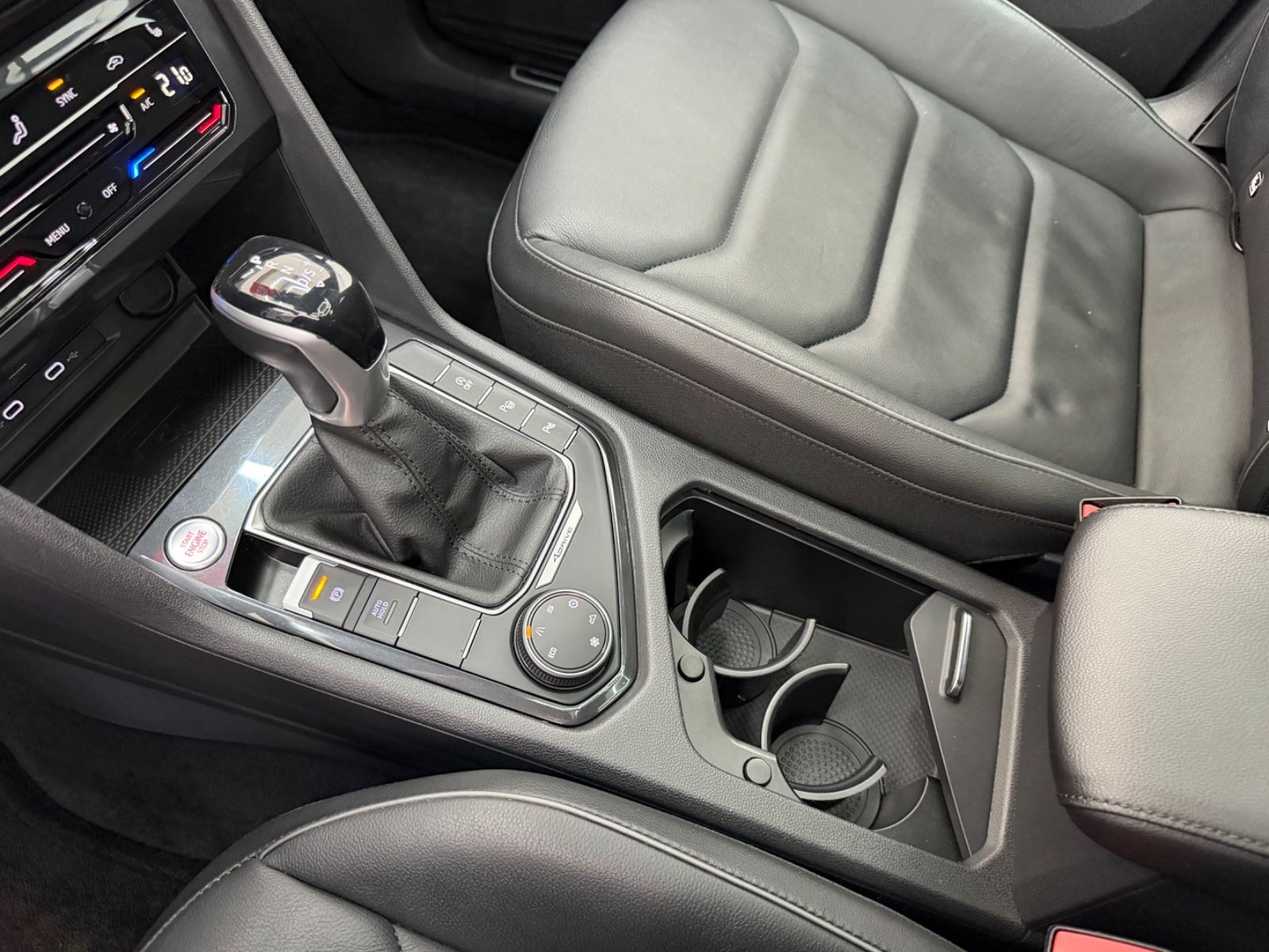 Seat Tarraco 2.0 TSI 4Drive OPF DSG FR+7SITZE+PANO+